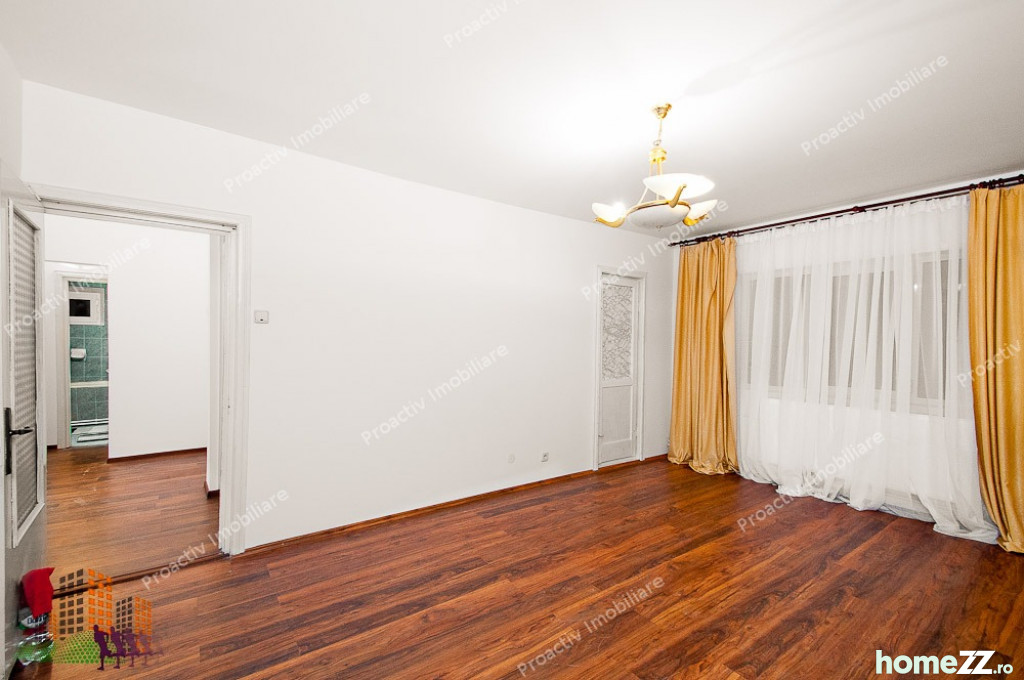 Apartament 2 camere Piata Centrala, etaj interm, centrala