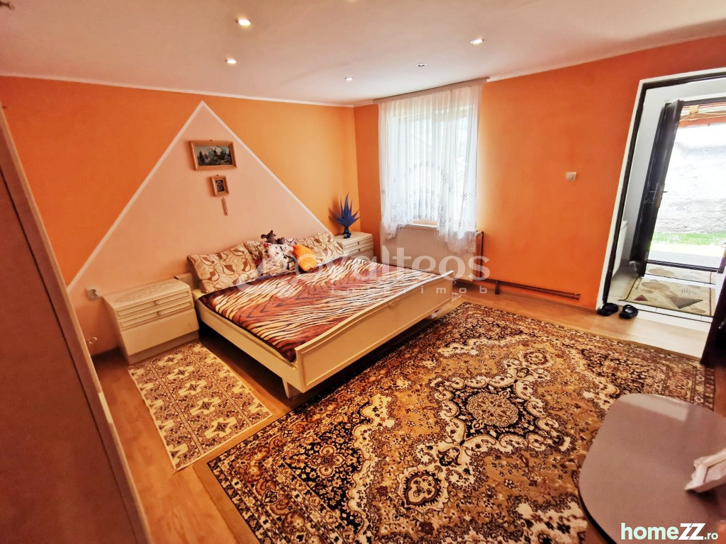 Casă - Vilă 4 camere, Lendt