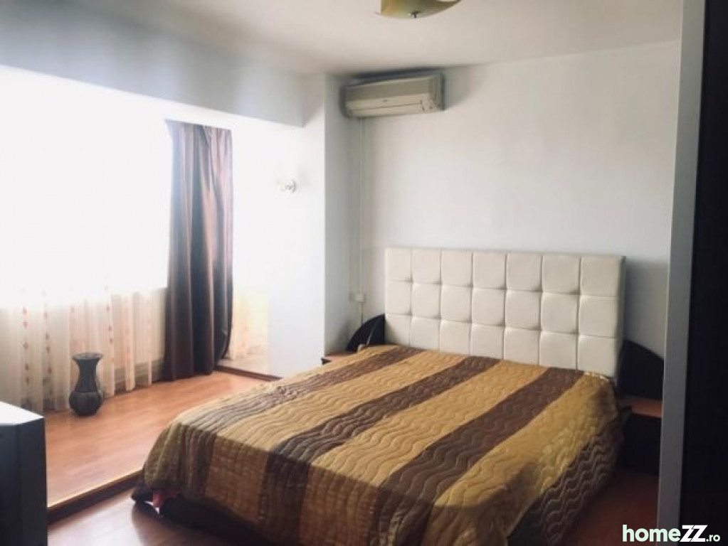 Apartament 3 camere, Piata Centrala