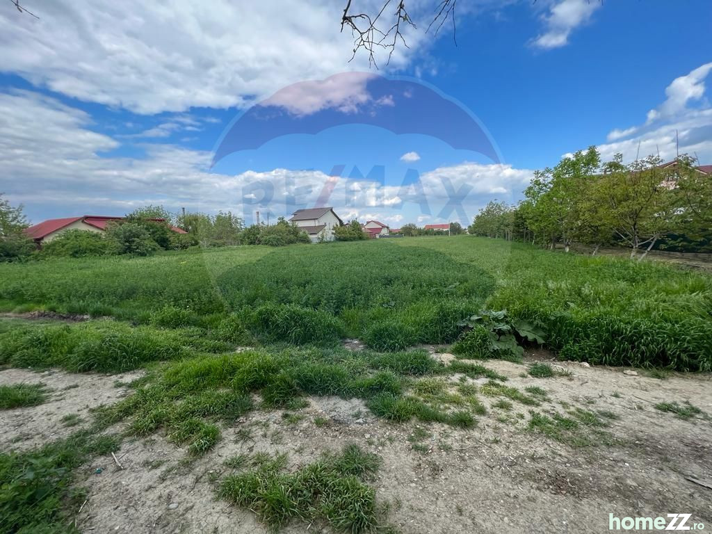 Teren, 640 m²