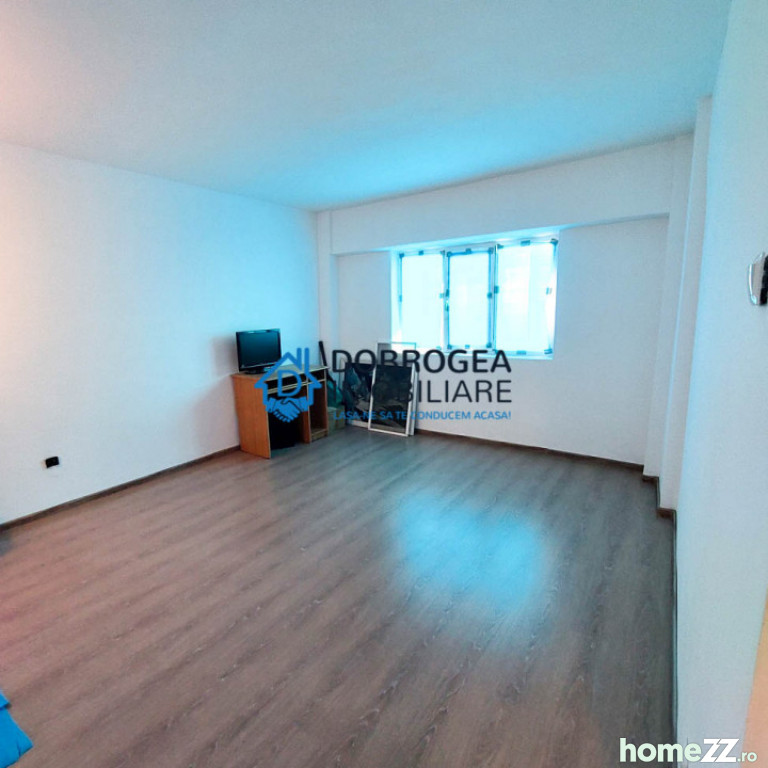 Apartament 2 camere, 23 August