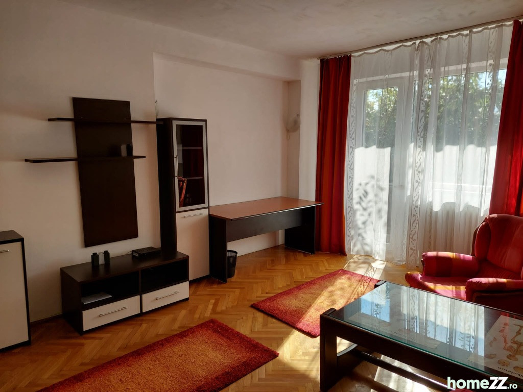 Apartament 2 camere, Andrei Muresanu