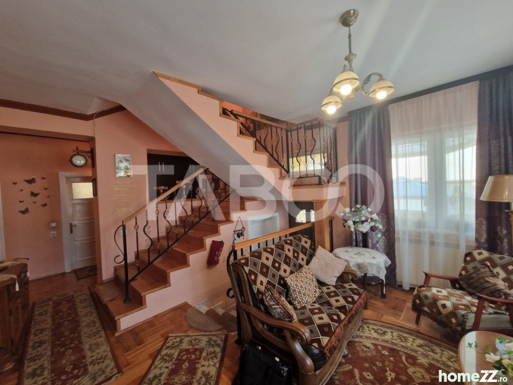 Casă - Vilă 5+ camere, Terezian, comision 0%
