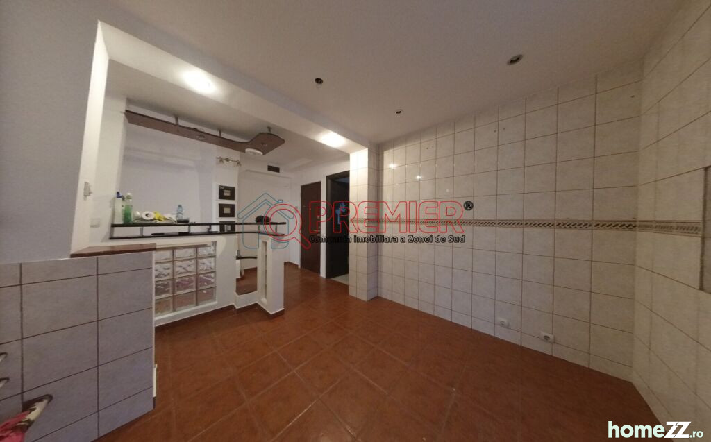 Apartament 3 camere, Vacaresti