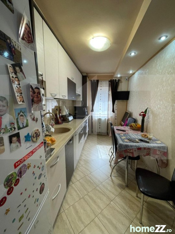 Apartament 3 camere, Gruia