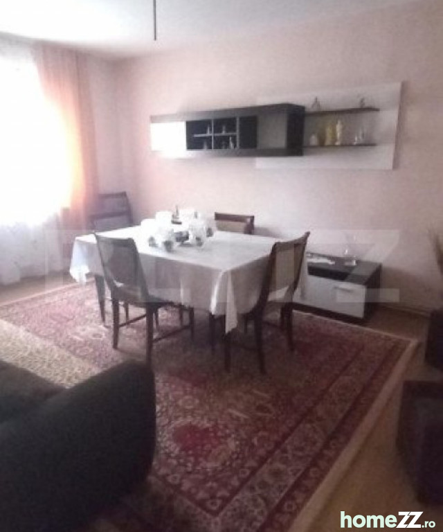 Apartament 4 camere, Micro 12