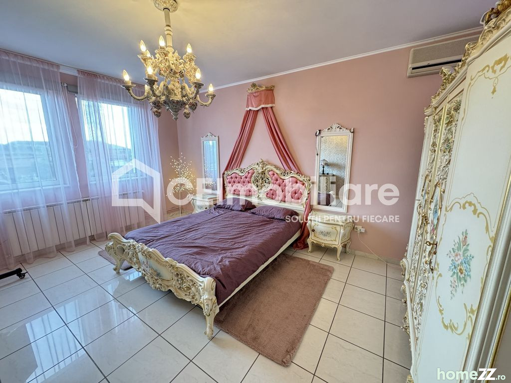 Casă - Vilă 5+ camere, Sud-Est