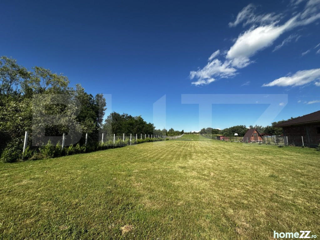 Teren, 5000 m²