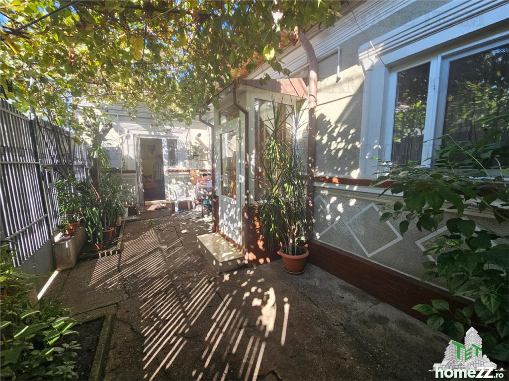 Casă - Vilă 3 camere, Margeanului