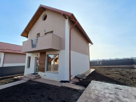 Vilă de Vânzare 4 Camere în Rediu, Iași