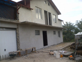 Casa Ciorani la gri | Constructie 2010