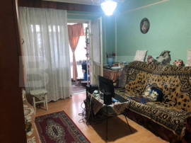 Apartament 3 camere, 50mp, etaj 2, zona Baraolt