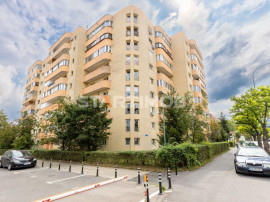 Apartament 3 camere cu boxa si parcare