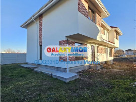 Vile Individuale de tip Duplex situate aproape de Str Dante