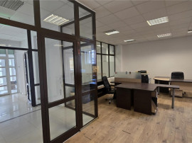 Spatiu Birouri - 180 mp! In Suceava! De Inchiriat! 072781718
