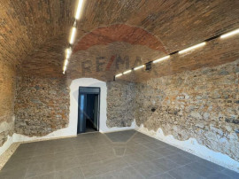 De &icirc;nchiriat Spațiu Comercial &icirc;n Baia Sprie