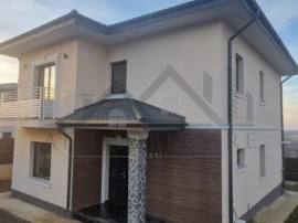 Miroslava vila la cheie P E su118mp Teren 440mp zona Trans