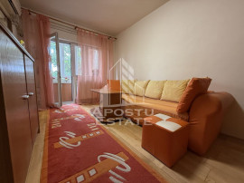 Apartament cu o camera, etajul 3, centrala proprie, zona ...