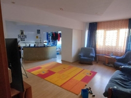 Republicii - Caraiman 3 camere 88 mp etaj 2