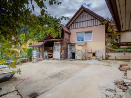 Casa individuala str. Pajistei de renovat | Comision 0%