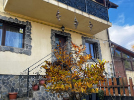 Casa Horpaz, 130 mp totali, terasa, la strada asfalata