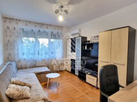 Apartament cu 2 camere, etaj 2, centrala proprie, Calea L...
