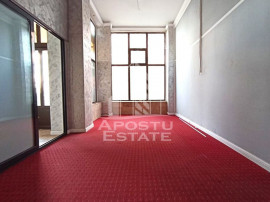 Spatiu Comercial , 90 mp , calea 6 Vanatori
