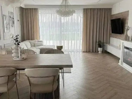 Apartament 2 camere cu terasă mare &ndash; Confort și relaxare