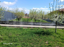 Casa cu 3 camere de vanzare , 100mp, teren 500 mp, in Lazuri
