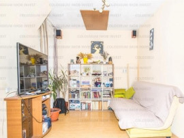 Apartament cu 4 camere, decomandat - zona Centru Civic