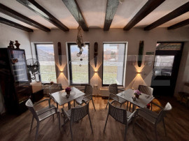 Casa cu 4 camere de vanzare, 150 mp, teren 532 mp, in Lazuri