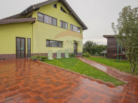 Vila cu 9 dormitoare şi 7 băi &icirc;n Stupini, Brașov