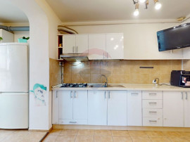 3 Camere Spațios | Vedere Neobturată T&acirc;mpa | Zonă Scr...