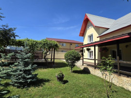 Agigea , zona Pod, ideala pentru locuit su gradinita.