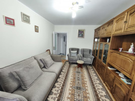 Apartament 3 camere+boxa, etaj intermediar, zona Hurmuzachi,