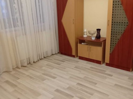Apartament 3 camere, decomandat, Micro 20