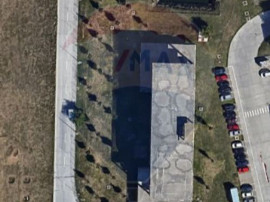 Teren cu construcție de beton, de v&acirc;nzare, 3754 mp &ndash; ...