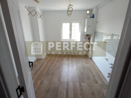 Apartament 2 camere,Decomandat,9 MAI,ETAJ 3,pret 86.000 EUR!!!