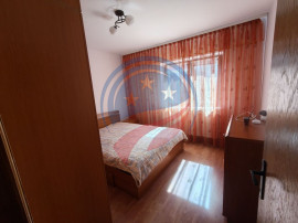 Apartament de &icirc;nchiriat Sărari