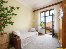 Apartament in vila cu amprenta istorica,180mp,gradina,pod,Ce