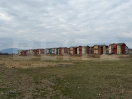 Teren de v&acirc;nzare 2000 mp &ndash; S&acirc;npetru, la 10 minute de Cor