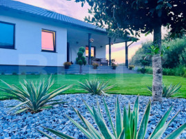 Casa moderna, suprafata utila 145 mp, 5 ari teren, zona Lapt