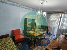 Apartament 4 camere, centru, etaj 1