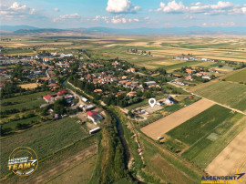 Teren intravilan, aliniament apreciabil, 741mp, Targu Secuie