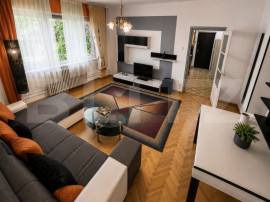 Apartament 2 camere, 70 mp utili, zona Semicentral