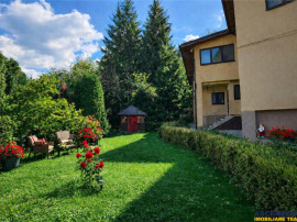 Tur LIVE!Casa cu arhitectura traditionala, curte spatioasa,f