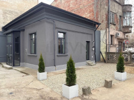 Casa reconsolidata si renovata complet - Mosilor - Traian