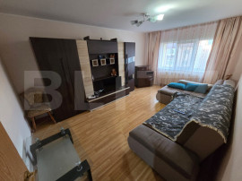 Apartament de &icirc;nchiriat, 3 camere, Dumbrava Nord
