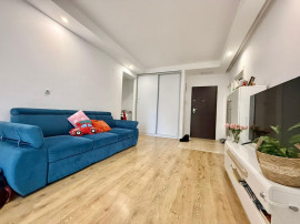 COSMOPOLIS - Apartament cu 3 camere, mobilat si utilat.