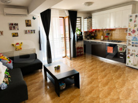 Apartament 3 camere, 68 mp, parcare, zona Sub Cetate